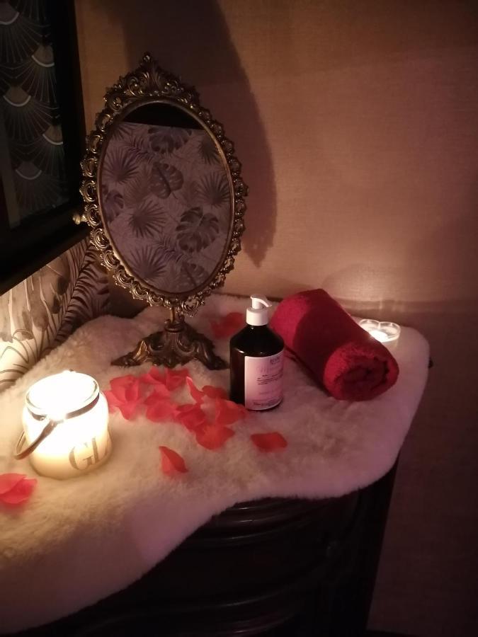 Romantisme Et Glamour Avec Spa, Piscine Et Jardin Appartement